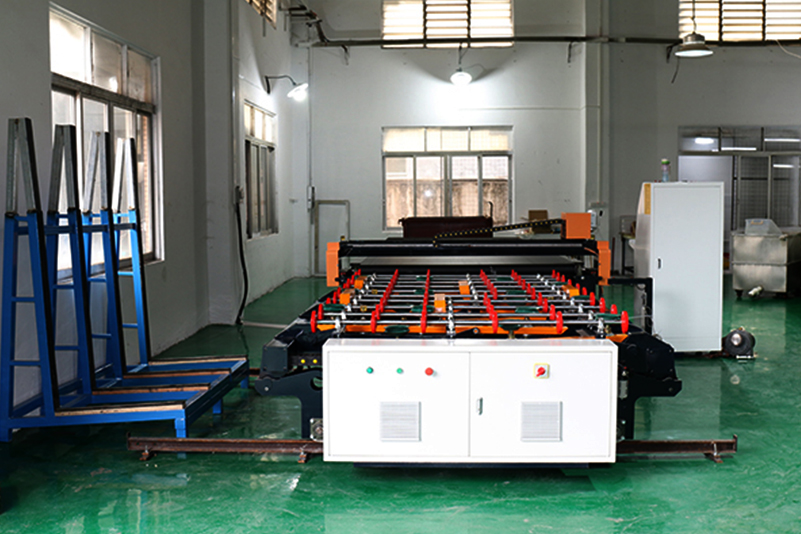 全自動(dòng)開(kāi)料機(jī)